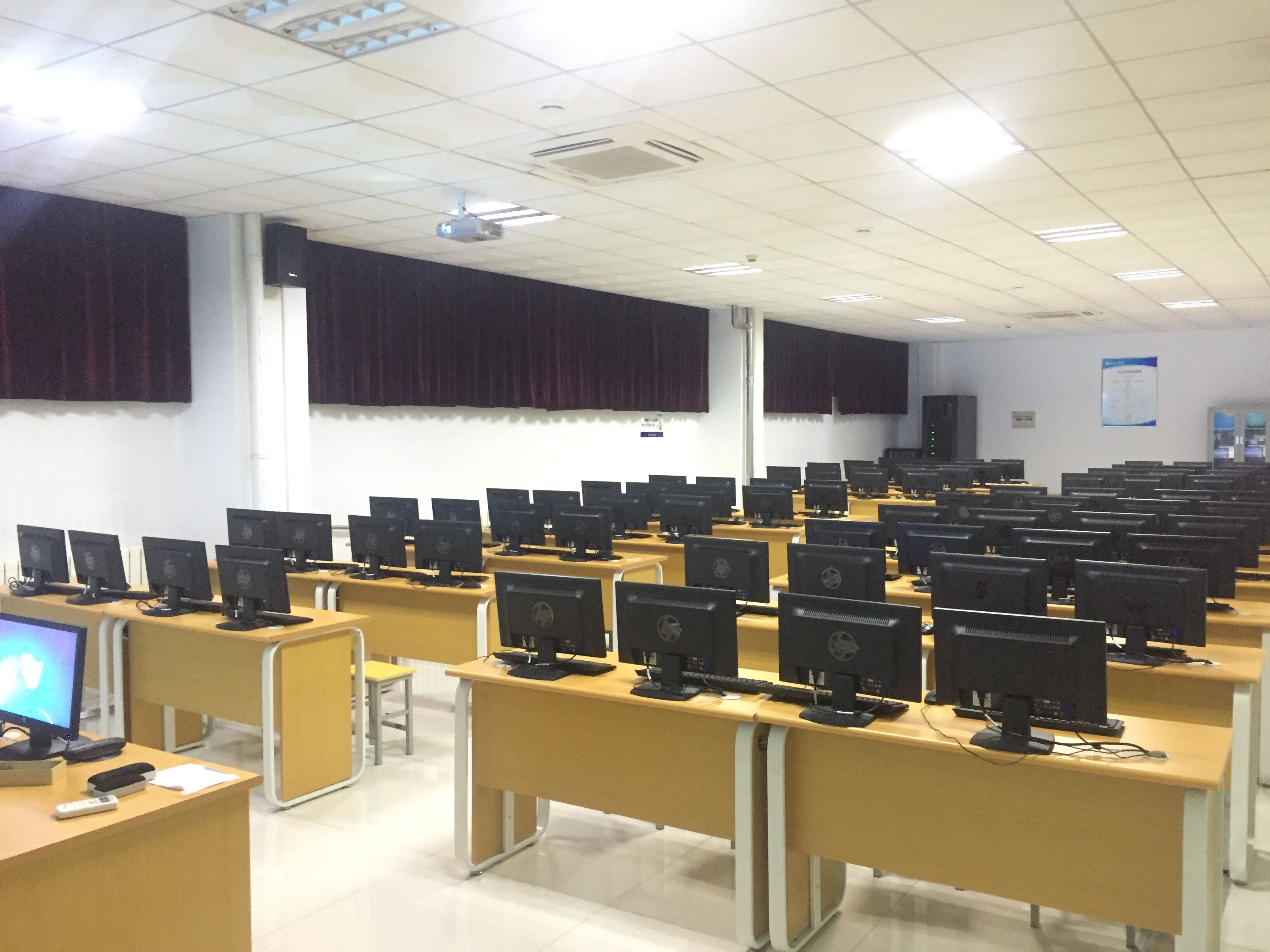 经济管理学院 经济管理学院